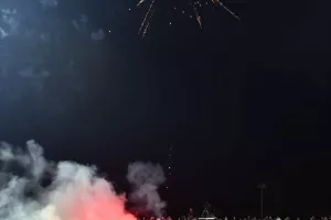 Είσοδος και πυροτεχνήματα στην Αρένα! (φώτος/βίντεο)