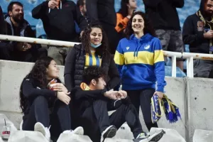 Το "αιώνιο" στις εξέδρες/ΦΩΤΟΡΕΠΟΡΤΑΖ