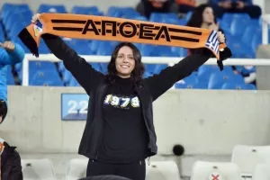 Το "αιώνιο" στις εξέδρες/ΦΩΤΟΡΕΠΟΡΤΑΖ