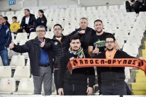 Το "αιώνιο" στις εξέδρες/ΦΩΤΟΡΕΠΟΡΤΑΖ