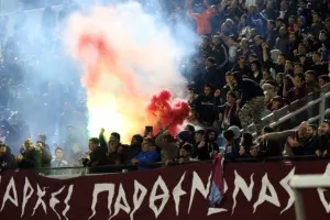 Στήριξη... με ΑΠΟΕΛ και Αχυρώνα