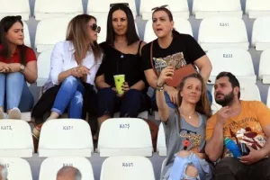 Πρώτο συναπάντημα μετά το ιστορικό… θρίλερ! (Φώτος/Βίντεο)