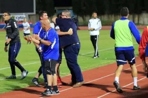 Πρώτο συναπάντημα μετά το ιστορικό… θρίλερ! (Φώτος/Βίντεο)