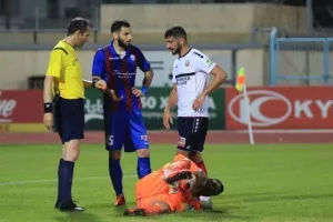 Πρώτο συναπάντημα μετά το ιστορικό… θρίλερ! (Φώτος/Βίντεο)