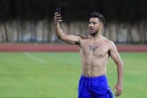 Πρώτο συναπάντημα μετά το ιστορικό… θρίλερ! (Φώτος/Βίντεο)
