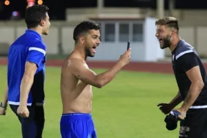 Πρώτο συναπάντημα μετά το ιστορικό… θρίλερ! (Φώτος/Βίντεο)