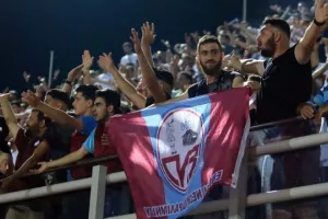 Πρώτο συναπάντημα μετά το ιστορικό… θρίλερ! (Φώτος/Βίντεο)