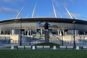 Συντριβή με μισή ντουζίνα... στην "Gazprom Arena" (Φώτος)