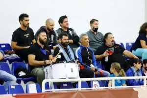 "Κυανόλευκο" το Βαρωσιώτικο μετά από 43 χρόνια (ΑΠΟΤΕΛΕΣΜΑΤΑ/φώτος)