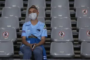 Επιστροφή και εξάδα... με Όνι Βαλακάρι! (Φώτος)