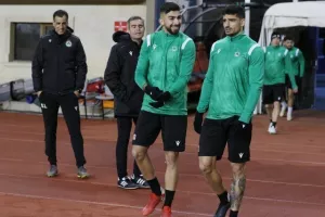 Η προπόνηση της Ομόνοιας στο βροχερό Μπακού (φώτος/βίντεο)