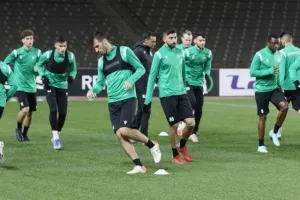 Η προπόνηση της Ομόνοιας στο βροχερό Μπακού (φώτος/βίντεο)