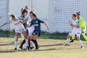 Στις Apollon Ladies το Super Cup! (φώτος)