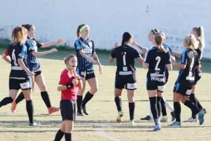 Στις Apollon Ladies το Super Cup! (φώτος)