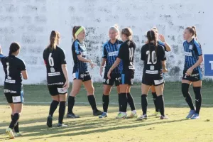 Στις Apollon Ladies το Super Cup! (φώτος)