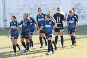 Στις Apollon Ladies το Super Cup! (φώτος)