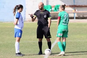 ΦΩΤΟΣ/Νίκη με 10-0 η Ομόνοια!