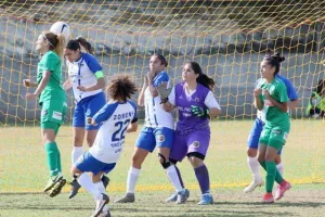 ΦΩΤΟΣ/Νίκη με 10-0 η Ομόνοια!