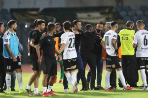 Μία ήττα δεν πρέπει να φέρει απογοήτευση/Το μοναδικό σύνθημα....