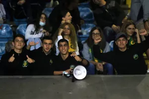 ΑΕΛ-ΑΕΚ/Φώτος από τις εξέδρες