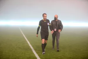 ΚΛΙΚΣ... απ' το ομιχλώδες τοπίο