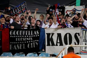 Στο Νότιο πέταλο οι Ελβετοί (φώτος)