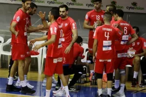 Η «αέρινη» Νέα Σαλαμίνα κέρδισε το ΑΠΟΕΛ (φώτος)