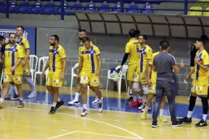 Η «αέρινη» Νέα Σαλαμίνα κέρδισε το ΑΠΟΕΛ (φώτος)