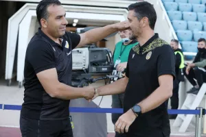 Πειράγματα τα... φιλαράκια! (φώτος)