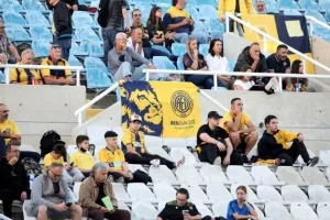 (ΦΩΤΟΣ/ΑΠΟΕΛ-ΑΕΛ) Ο κόσμος στο ΓΣΠ 