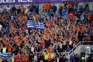(ΦΩΤΟΣ/ΑΠΟΕΛ-ΑΕΛ) Ο κόσμος στο ΓΣΠ 
