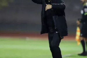 Κόλλησε... στο ΜΑΚ η ΑΕΛ! (φώτος)