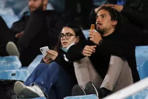 Μπάλα και κούπα!