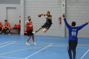 Νέα νίκη του Παρνασσού, βήμα 4αδας η ΕΝΑΒ