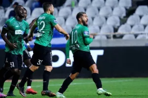 Το γύρισε με Γκουστάβο και βλέπει... ψηλά! (φώτος)