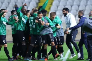 Το γύρισε με Γκουστάβο και βλέπει... ψηλά! (φώτος)
