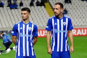 Μεσαία γραμμή;