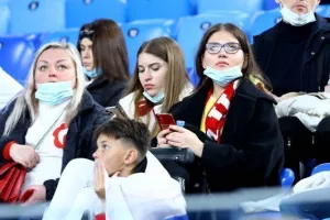 Συντριβή με μισή ντουζίνα... στην "Gazprom Arena" (Φώτος)