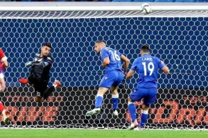 Συντριβή με μισή ντουζίνα... στην "Gazprom Arena" (Φώτος)