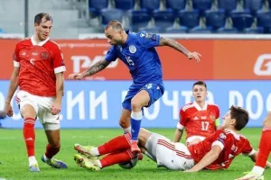 Συντριβή με μισή ντουζίνα... στην "Gazprom Arena" (Φώτος)