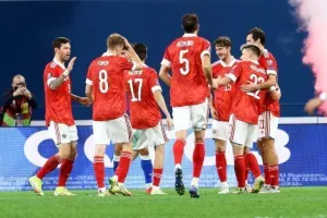 Συντριβή με μισή ντουζίνα... στην "Gazprom Arena" (Φώτος)