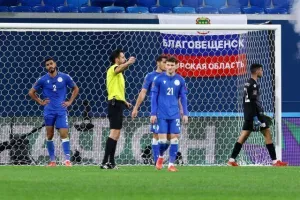 Συντριβή με μισή ντουζίνα... στην "Gazprom Arena" (Φώτος)