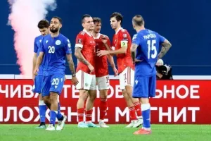 Συντριβή με μισή ντουζίνα... στην "Gazprom Arena" (Φώτος)