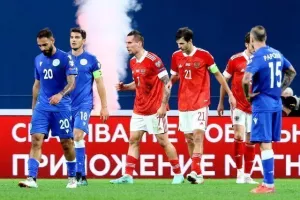 Συντριβή με μισή ντουζίνα... στην "Gazprom Arena" (Φώτος)