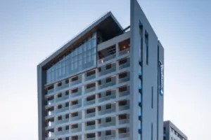 Το Radisson Blu Hotel Larnaca για τρία ακόμη χρόνια ο ονομαστικός χορηγός του Radisson Blu
