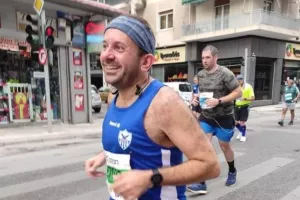 Στον Μαραθώνιο με μπλουζάκι Ανόρθωσης ο Κυριακός Γιάγκου!