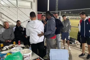Γεύμα... μετά την προπόνηση! (Φώτος)