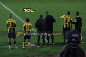 Αντίδραση... με τριπλή κίνηση