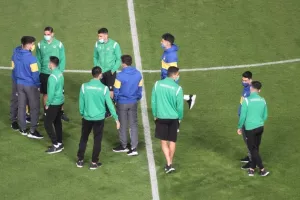 «Γαλαζοκίτρινοι» και «πράσινοι» αγκαλιάστηκαν πριν το ματς! 