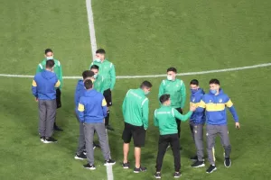 «Γαλαζοκίτρινοι» και «πράσινοι» αγκαλιάστηκαν πριν το ματς! 